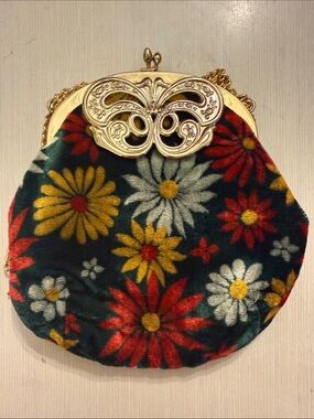Vintage 70s Daisy Floral Velvet Chain Clutch Handbag - Green Red Yellow Kitsch
